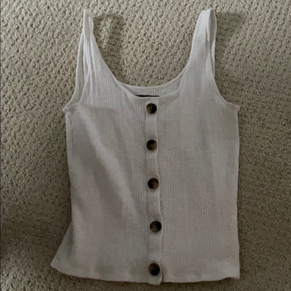 white tank
